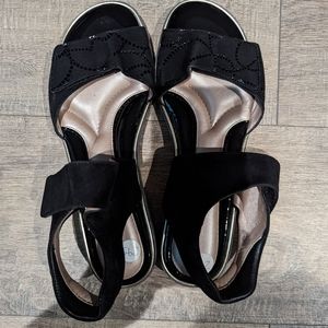 Beautifeel Elsie Black Suede Comfy Walking Flat Sandal Size 39 (Size 8)